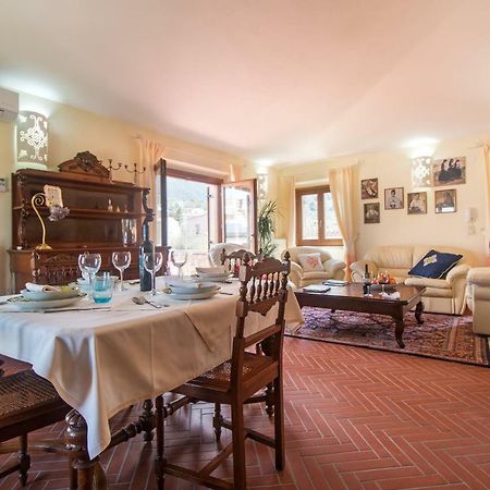 Villa Corrasi Oliena Luxury Buitenkant foto