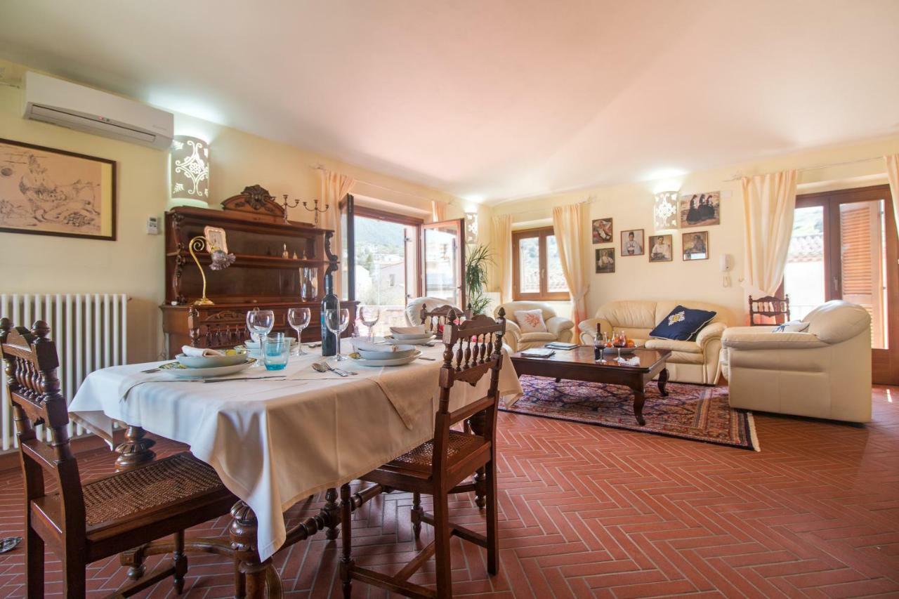 Villa Corrasi Oliena Luxury Buitenkant foto