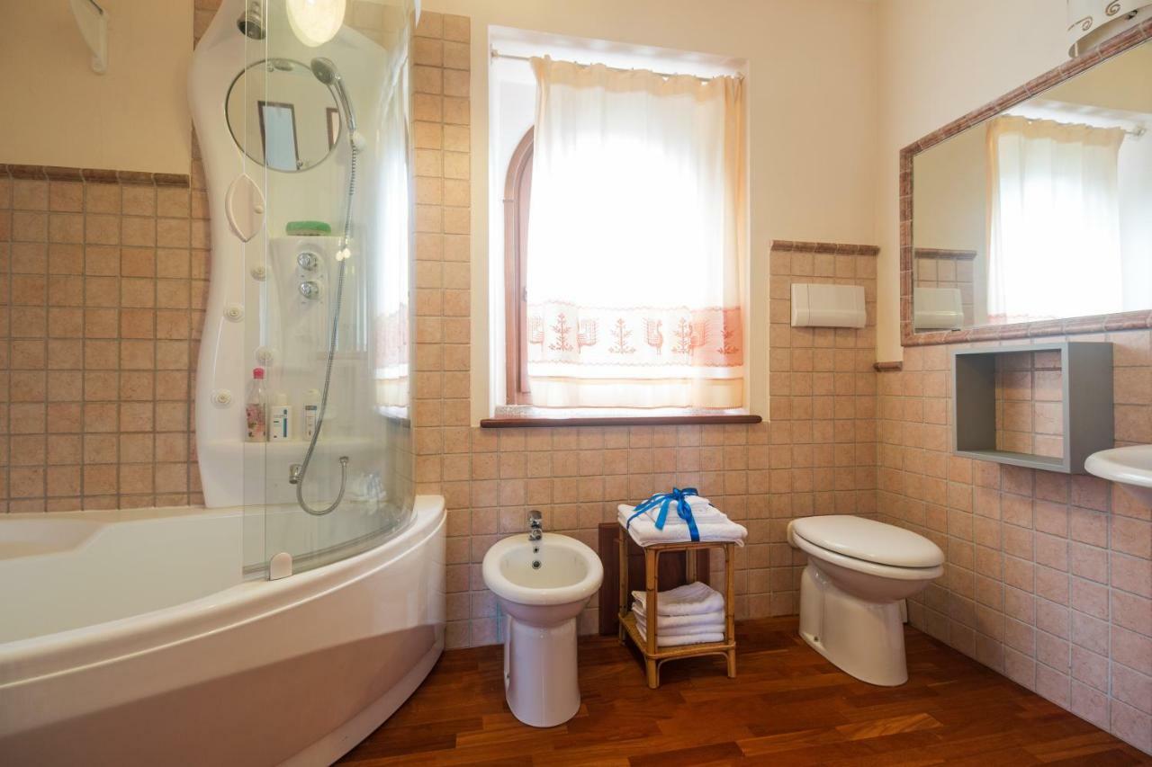 Villa Corrasi Oliena Luxury Buitenkant foto