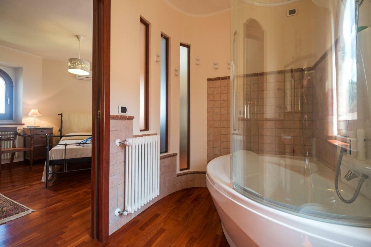 Villa Corrasi Oliena Luxury Buitenkant foto