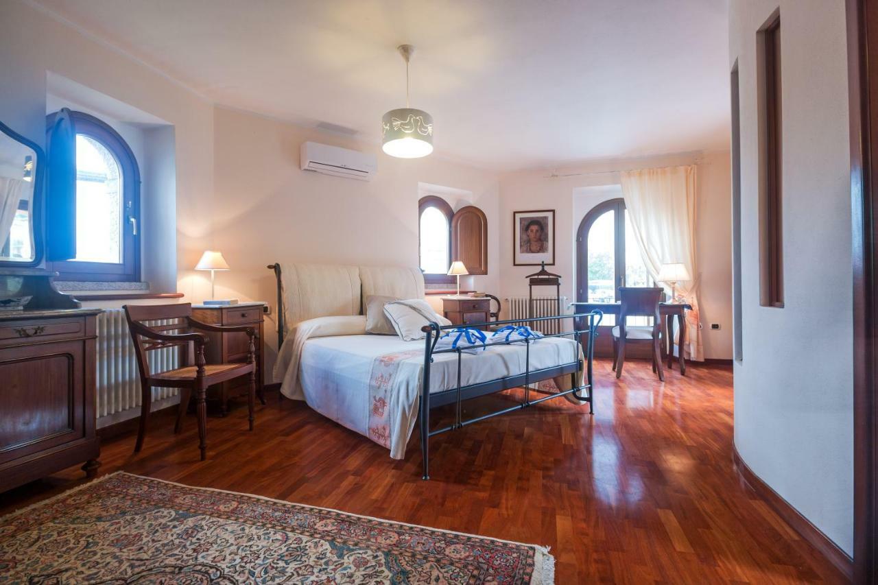 Villa Corrasi Oliena Luxury Buitenkant foto