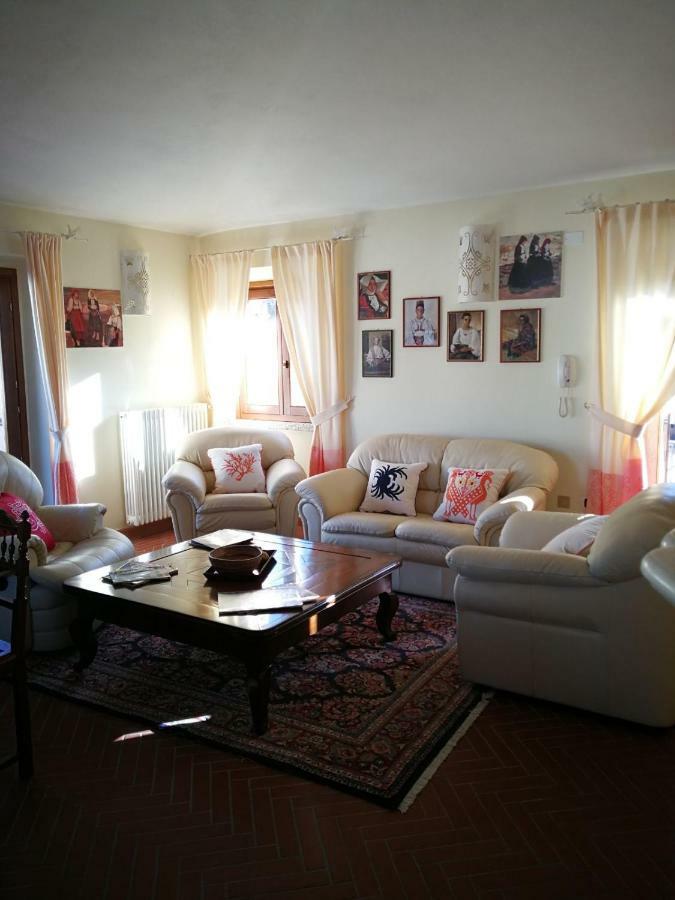 Villa Corrasi Oliena Luxury Buitenkant foto